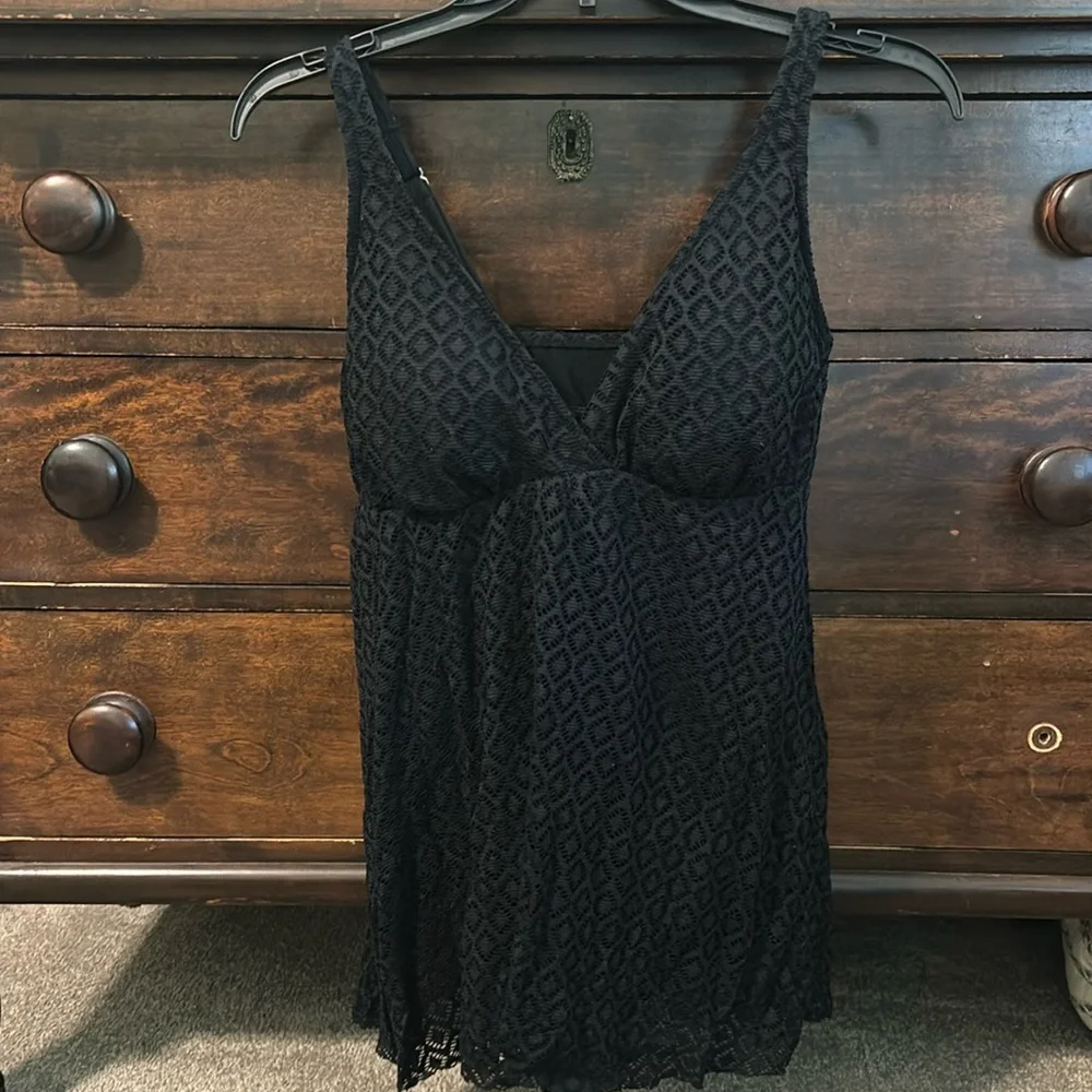 Women’s Swimsuit - Picture 1 of 7